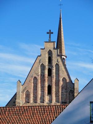 137-Rostock_Schiwago-Kloster_Giebel_2011-02-12.jpg