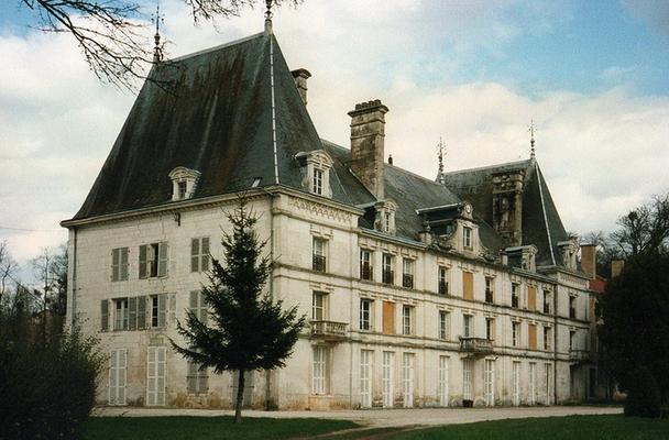 088-RaoulGlaber_-Chateau_de_Longuay.jpg