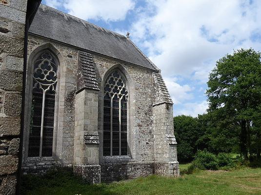 158-1024px-Exterior_of_Abbey_Church__Abbaye_de_Boquen__04_-Chris06.jpg