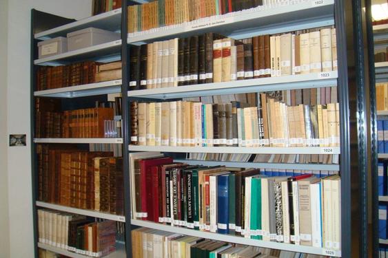 CERCCIS-bibliotheque-kl.jpg
